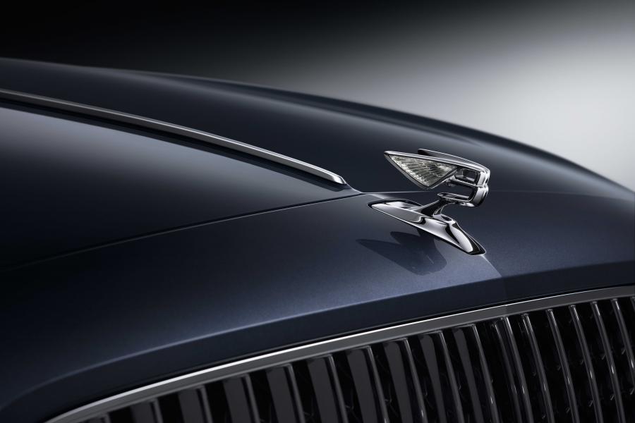 Детали экстерьера Bentley Flying Spur 2019 года  (WW) (фото 13 из 49)